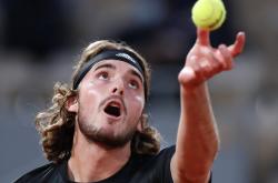 HuaTiHui-法国网球队险胜日本网球队，西西帕斯完成帽子戏法