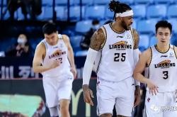 华体会官方-辽宁男篮客场惨败，遭遇本赛季首败，主教练怒斥球员