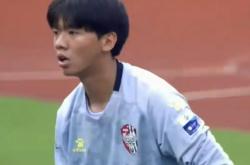 华体会APP下载-球员在比赛中表现出色赢得赞誉