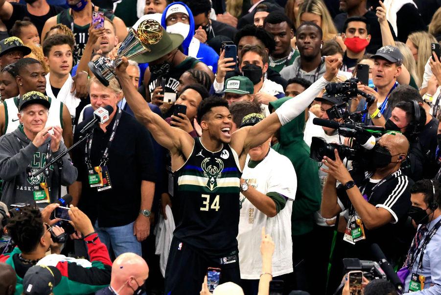 猛龙客场小胜雄鹿，九连胜保持榜首