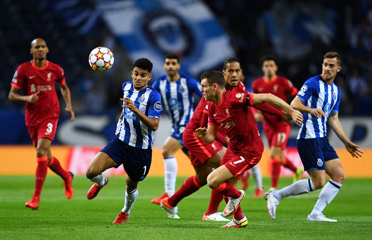 意甲豪强角逐冠军荣誉，胜负难以预测