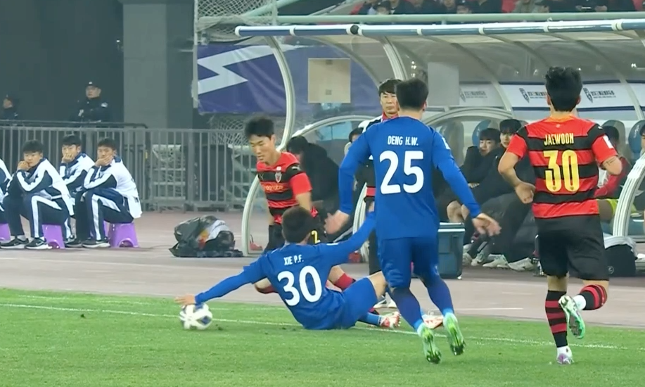 劲旅客场作战，卫冕冠军告捷