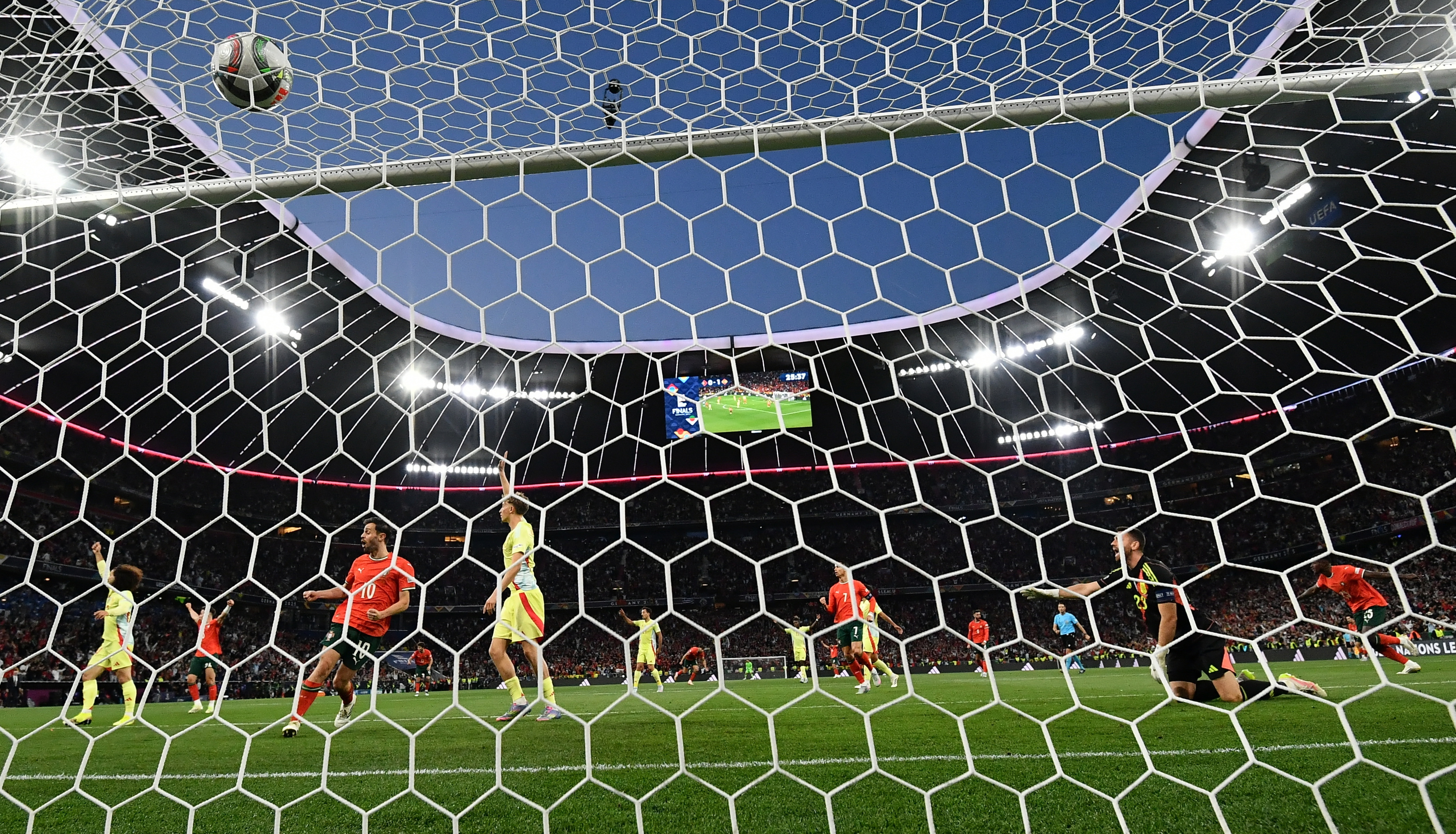 葡萄牙队绝杀塞尔维亚，晋级八强