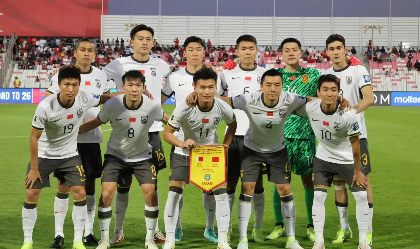 球员因伤缺阵队友弥补斗志高昂